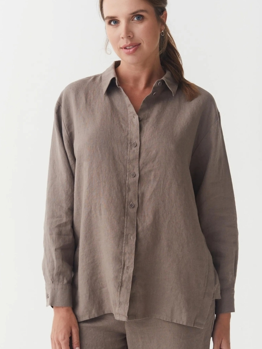 cut loose XL Women's Oversized Casual Linen Button-Down Shirt in Taupe